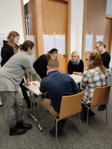 Debiuty za nami, czas na poradnik.