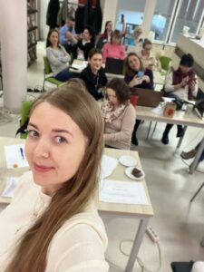 Nowoczesny Marketing i Innowacje Technologiczne w Bibliotece: Rewolucja Wiedzy w Zachodniopomorskich Bibliotekach!