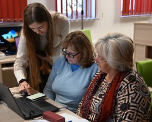 Nowoczesny Marketing i Innowacje Technologiczne w Bibliotece: Rewolucja Wiedzy w Zachodniopomorskich Bibliotekach!