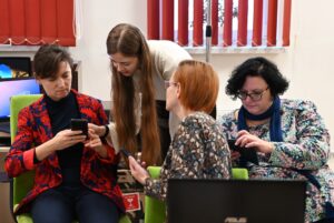 Nowoczesny Marketing i Innowacje Technologiczne w Bibliotece: Rewolucja Wiedzy w Zachodniopomorskich Bibliotekach!