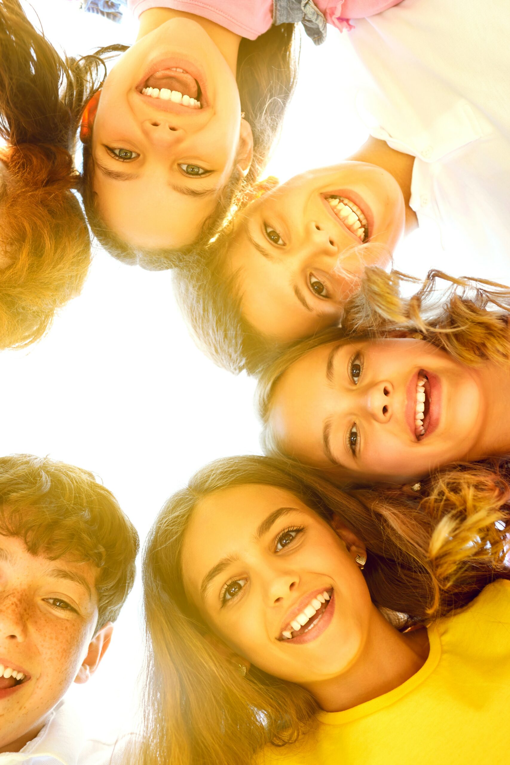 uśmiechnięte dzieci